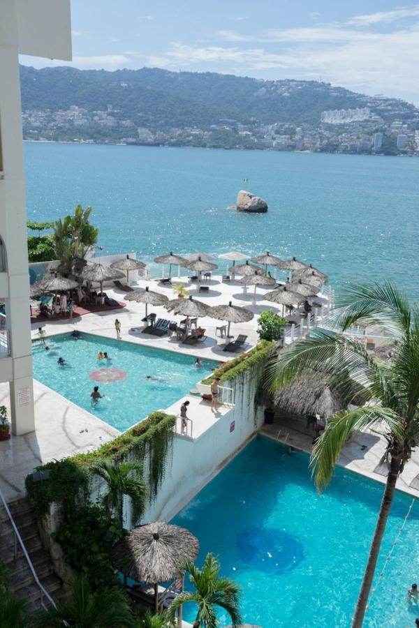 Suite frente al mar en Torres Gemelas Acapulco Exterior foto