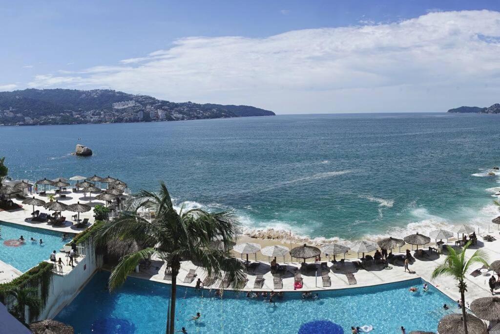 Suite frente al mar en Torres Gemelas Acapulco Exterior foto